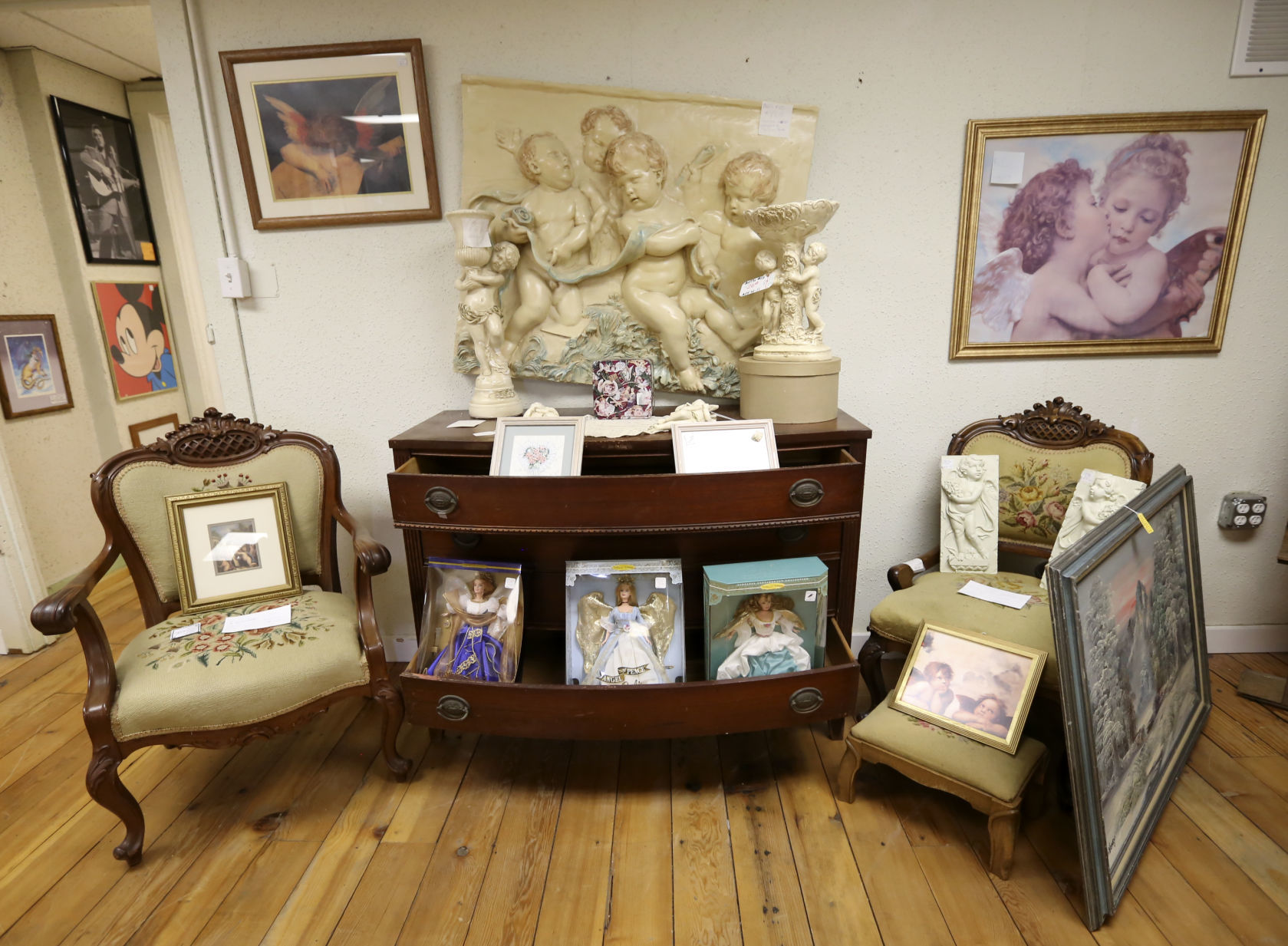 Antique Mall, Crown Point